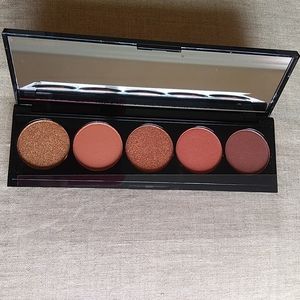 New in box LARITZY Palette in Burnt
